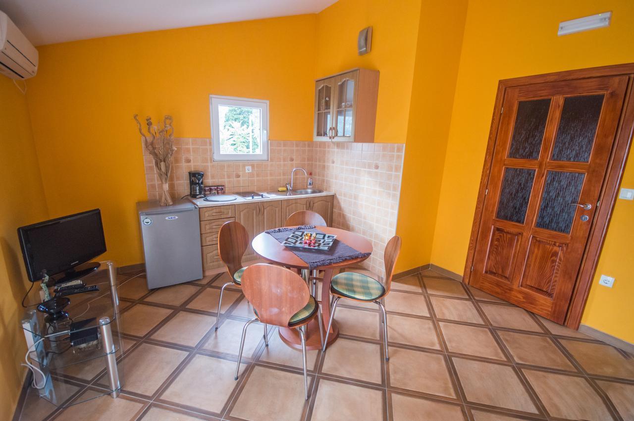 Apartments Cukovic Risan Kültér fotó